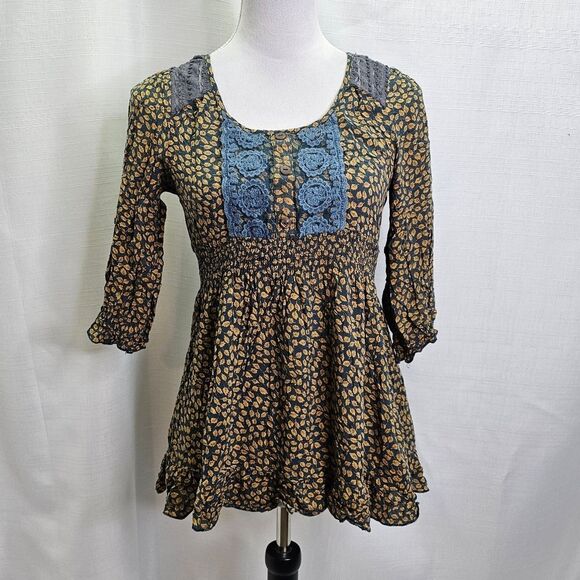 Mine Boho Crochet Smocked Babydoll Blouse Size Small - Picture 1 of 11